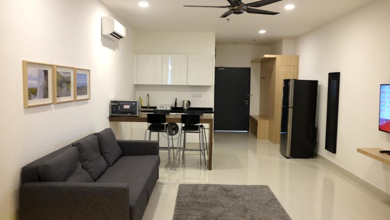A Suites - Atria Sofo Suites Petaling Jaya Exteriör bild